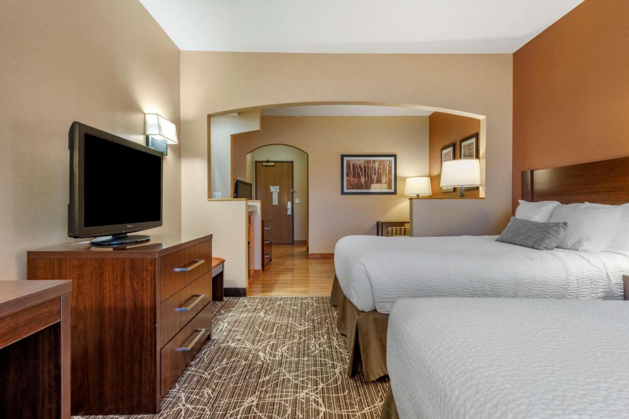Best Western Plus Chelsea Hotel Monticello Экстерьер фото