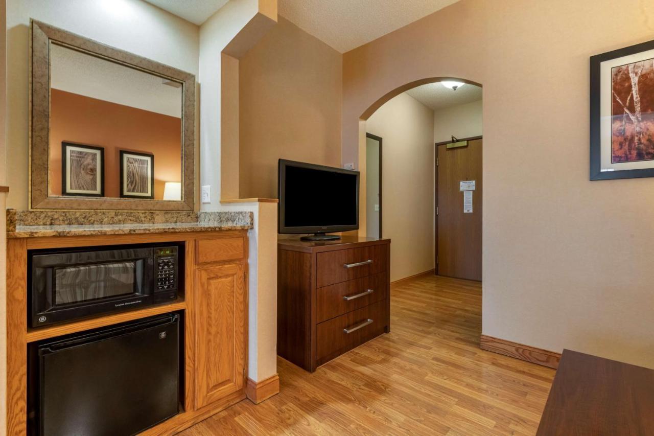 Best Western Plus Chelsea Hotel Monticello Экстерьер фото