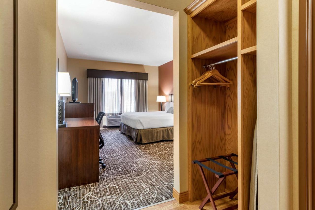 Best Western Plus Chelsea Hotel Monticello Экстерьер фото